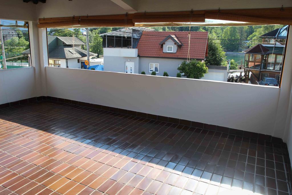 Una La Unica Bihac Bagian luar foto
